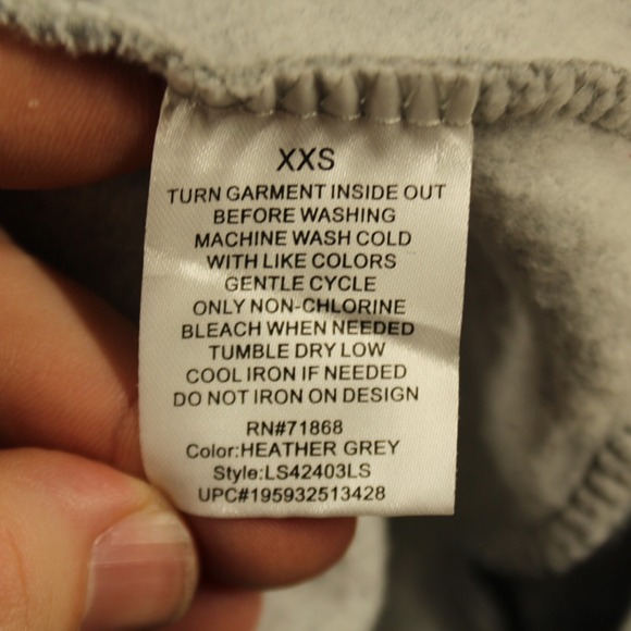 Disney Winnie the Pooh Womens Sweater Size XXS Graphic Print Tigger Piglet - Picture 7 of 9